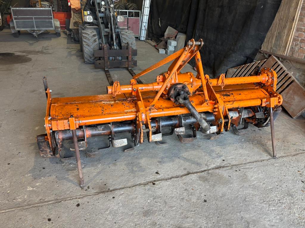 Frees 2.30 meter breed, Zakelijke goederen, Ophalen