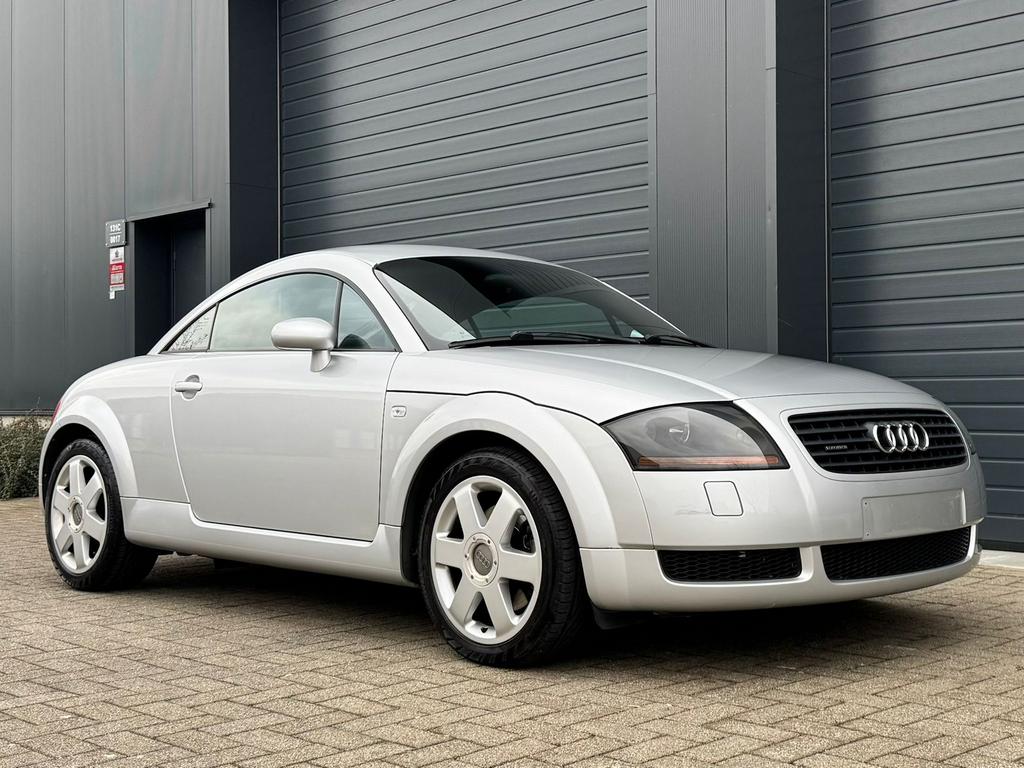 Audi TT 1.8 Turbo Quattro 224pk, Auto's, 4 zetels, TT, Zwart, 4 cilinders