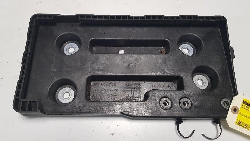 BAC A BATTERIE Golf VII Alltrack (|3Q0804869|3Q0804869A|), Autos : Pièces & Accessoires, Utilisé, Volkswagen