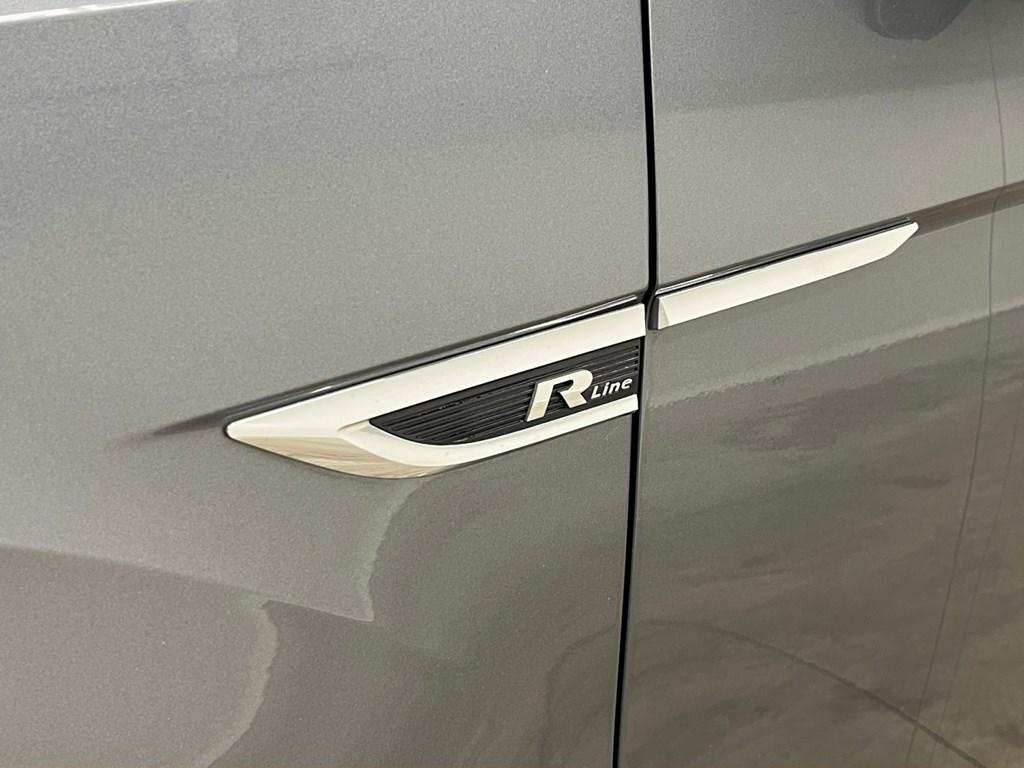 Volkswagen T-Roc 1.5 Tsi R-Line GPS Camera Dig.Airco Alu Le, Euro 6, Handgeschakeld, Grijs, 111 kW