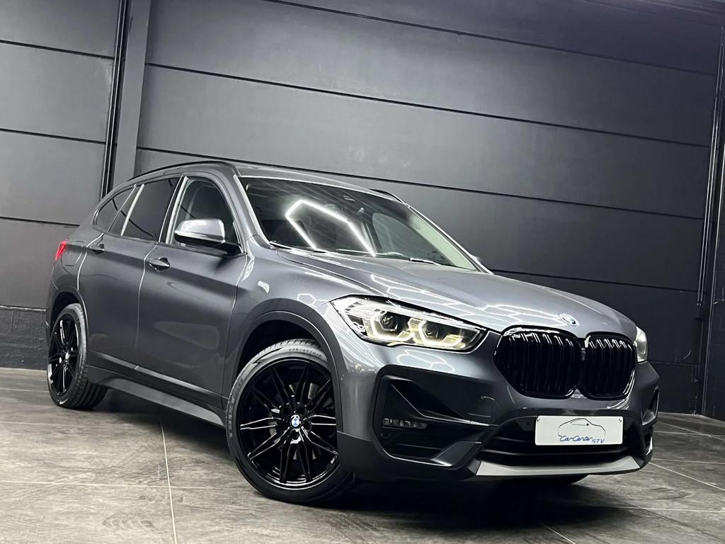 BMW X1 xDrive25e Hybrid / Head up / Leder / LED / Camera, Autos, Argent ou Gris, Achat, Euro 6, Entreprise