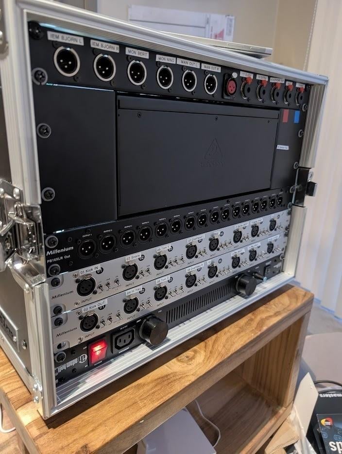 Behringer X-Air 18 en Milennium MS8 rack, Audio, Tv en Foto, Professionele apparaten, Ophalen