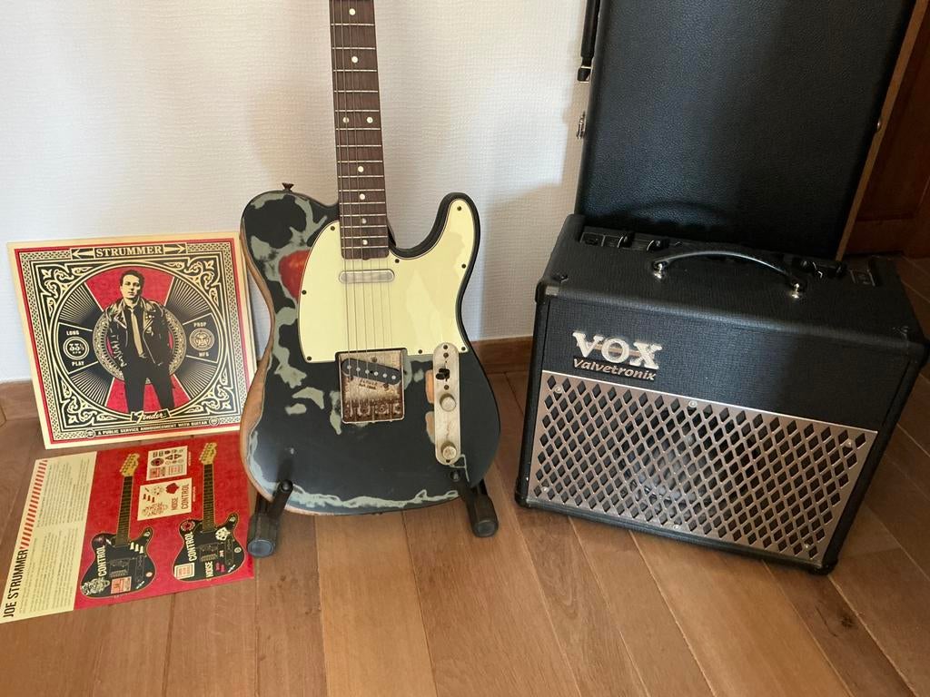 Fender telecaster custom Joe Strummer The Clash, Musique & Instruments, Instruments à corde | Guitares | Électriques, Enlèvement