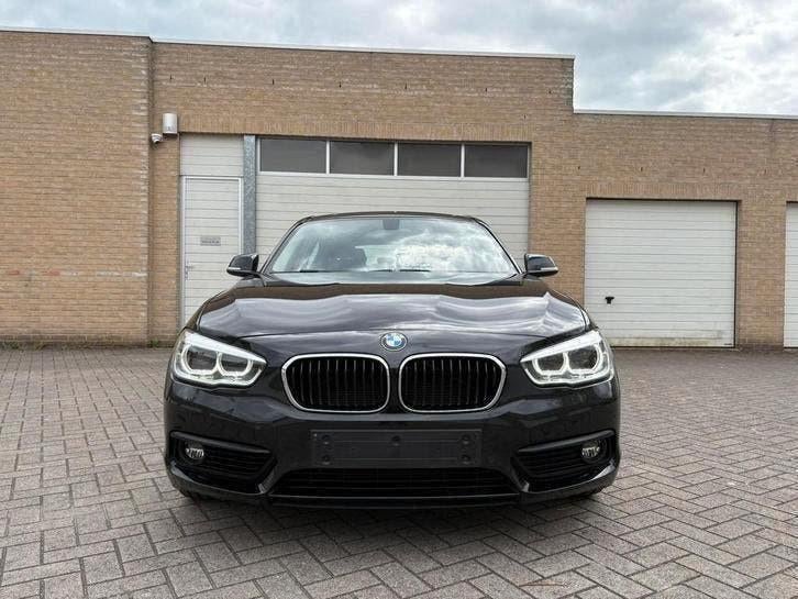 BMW 116 i | 12 Maanden Garantie | 106 Dkm | Benzine | 2018 |, Auto's, Testrit aan huis, Zwart, USB, 5 deurs