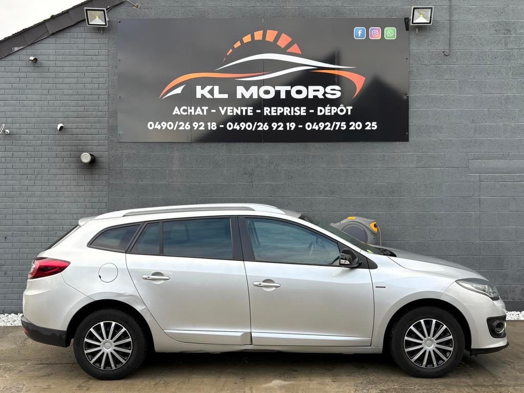 RENAULT MEGANE LIMITED 1.5DCI 2015 188 000KM CARPASS, Auto's, Voorwielaandrijving, Euro 5, Stof, Zwart