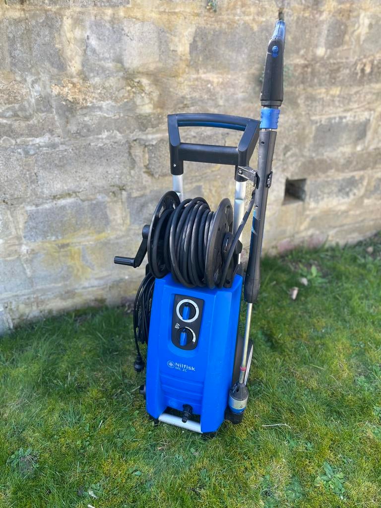 Location Kärcher / Nettoyeur Haute Pression, Enlèvement, Comme neuf, Électrique, Avec pression d'eau réglable