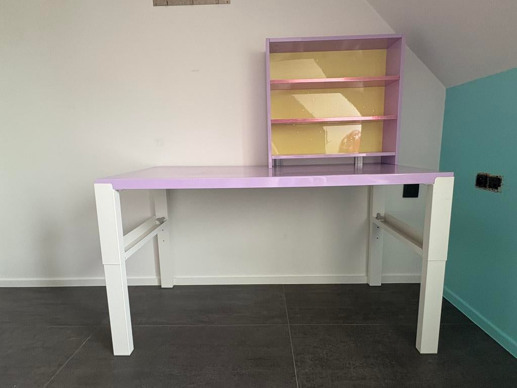 kinder bureau in hoogte verstelbaar 128x58 cm + opbergvakken, Huis en Inrichting, Bureaus, Zo goed als nieuw, In hoogte verstelbaar