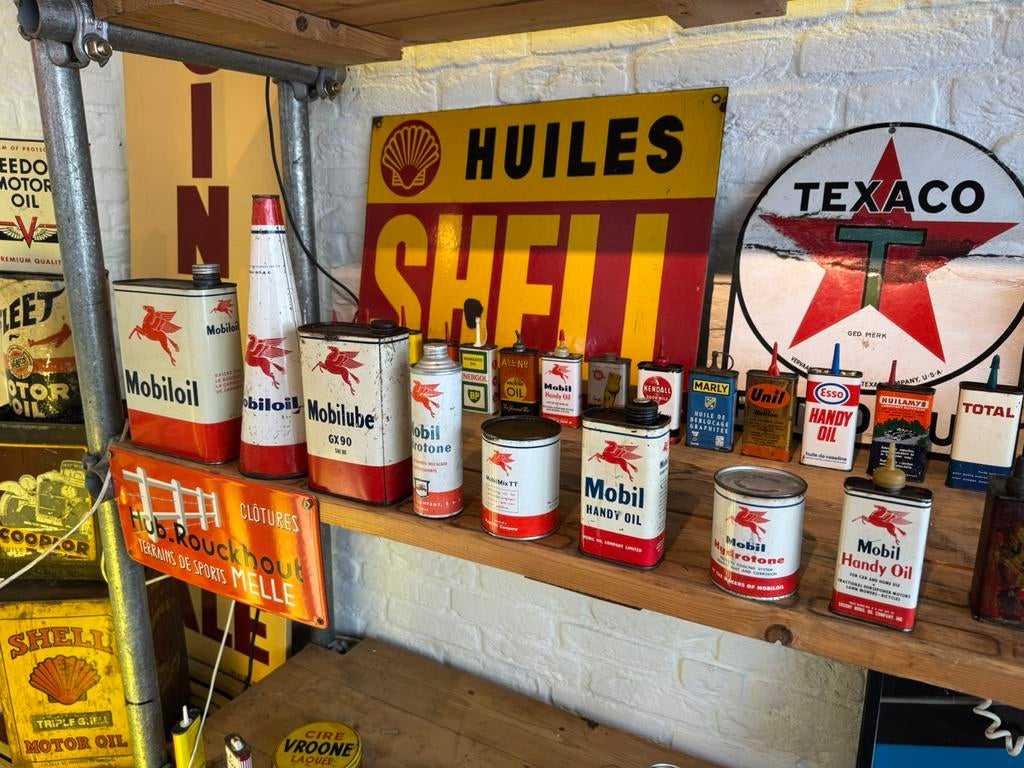 Diverse Mobiloil olie blikken, Verzamelen, Blikken, Ophalen of Verzenden, Gebruikt, Overige, Overige merken