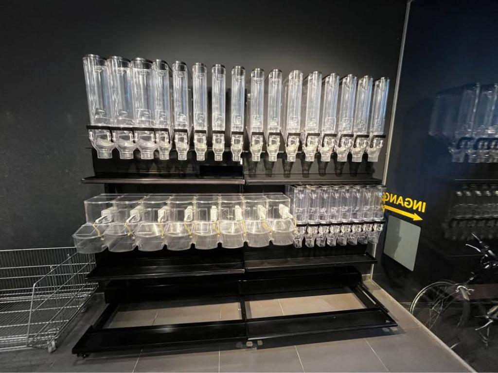 Bulk rek met bijhorende bakken, Ophalen