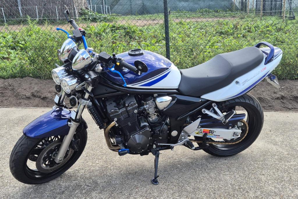 SUZUKI BANDIT 1200
