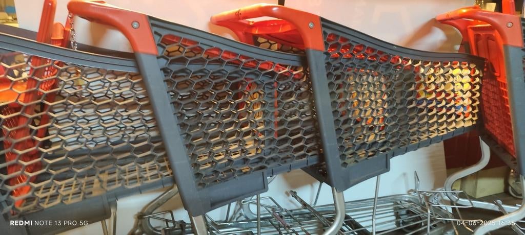 Wanzl winkelkarren. 10 stuks. Gebruikt. Moeten dringend weg., Enlèvement