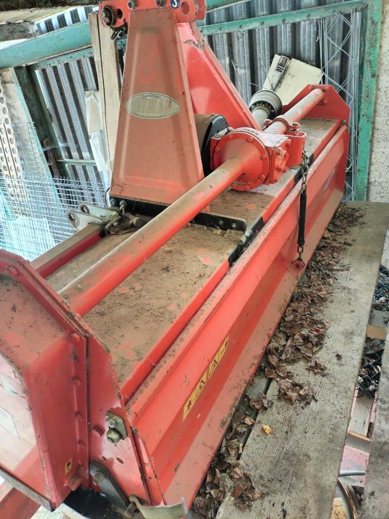 Fraise horticole, Articles professionnels, Agriculture | Outils, Enlèvement