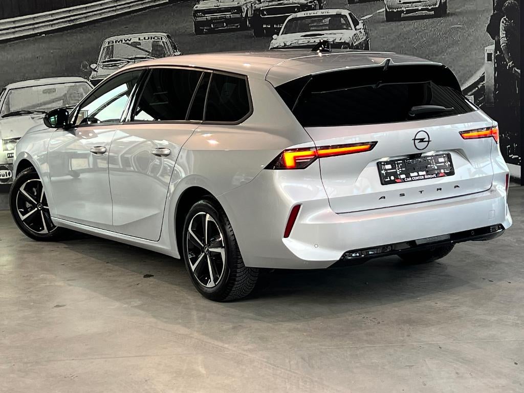 Opel Astra Sports Tourer 1.2 Turbo GS * 360 Cam, Auto's, Opel, 1199 cc, Leder en Stof, USB, 3 cilinders