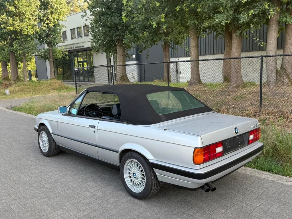 BMW 325i cabrio, Auto's, Automaat, 4 zetels, Achterwielaandrijving, 2496 cc