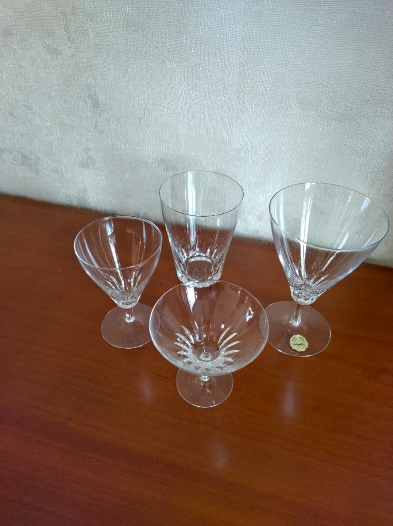 Service de 43 verres cristal Helios, Antiquités & Art, Enlèvement