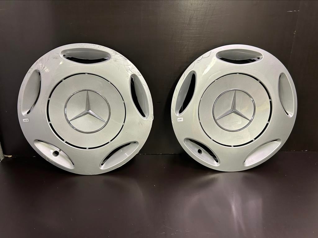 2 enjoliveurs Mercedes classe C W202 15", Utilisé