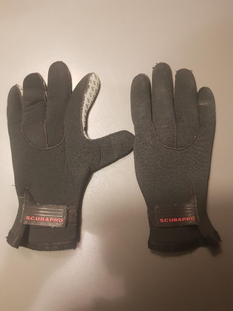 gants de plongée, Sports nautiques & Bateaux, Plongée, Enlèvement ou Envoi, Utilisé, Combinaison de plongée