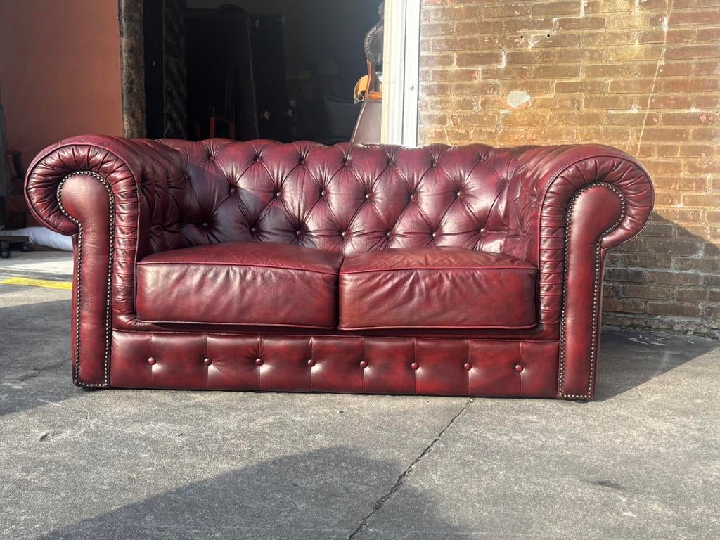 Canape Chesterfield rouge, Maison & Meubles, 75 à 100 cm, Enlèvement ou Envoi, 150 à 200 cm, Comme neuf