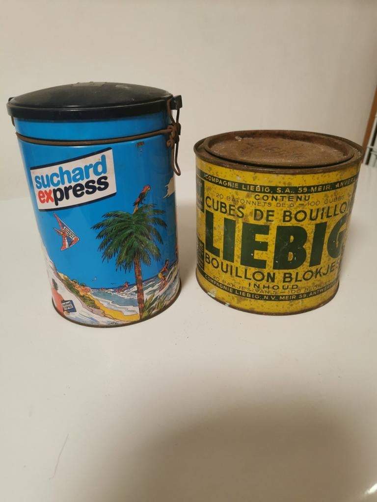 2 très anciennes boîtes en fer blanc de Liebig et Suchard, Collections, Enlèvement ou Envoi, Utilisé