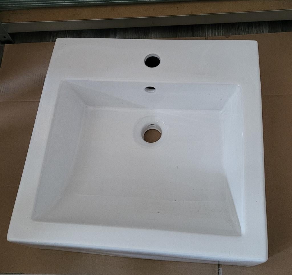 Vasque + robinet et bonde d'évacuation neuf, Enlèvement