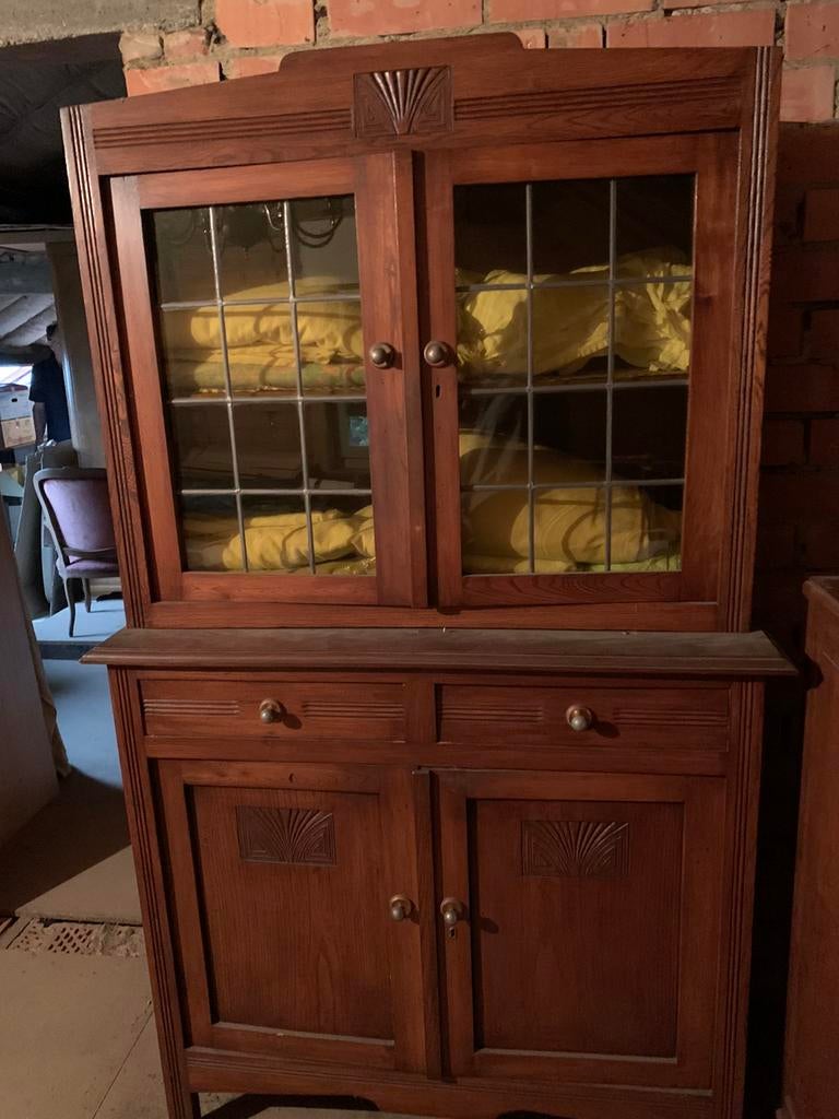 Antieke kast, Ophalen of Verzenden