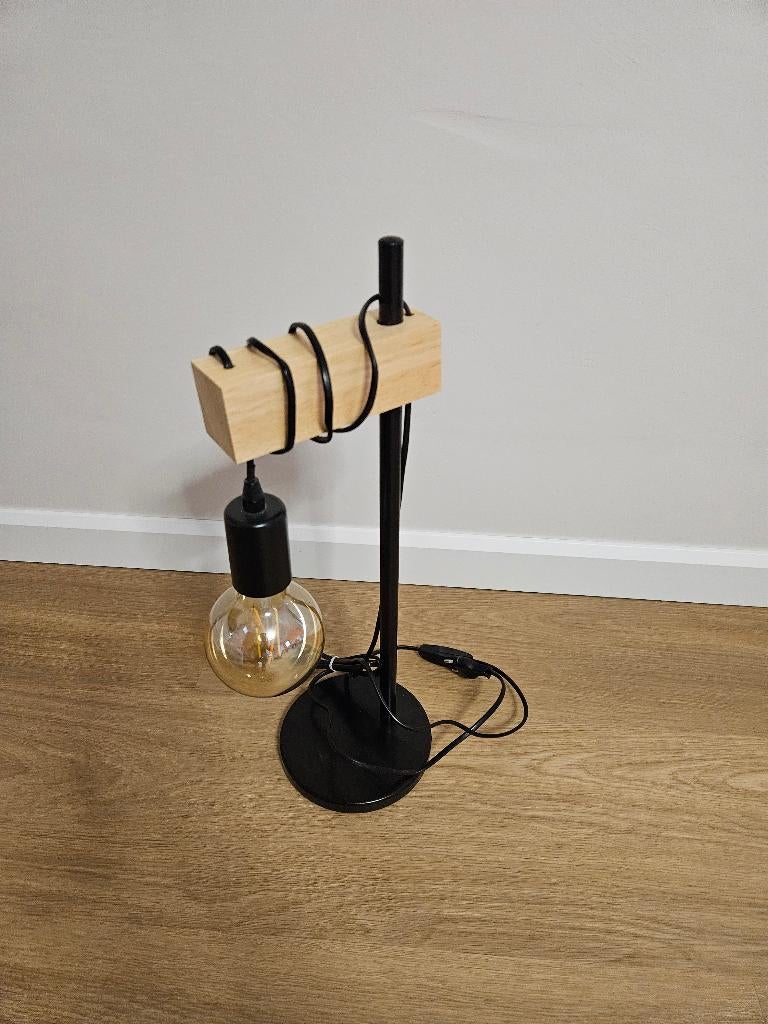 Eglo tafellamp, Huis en Inrichting, Ophalen, Zo goed als nieuw, Hout, 50 tot 75 cm