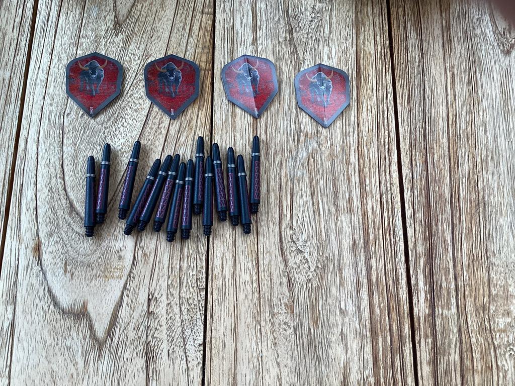 Darts pakket, Sport en Fitness, Darts, Ophalen, Zo goed als nieuw, Flights