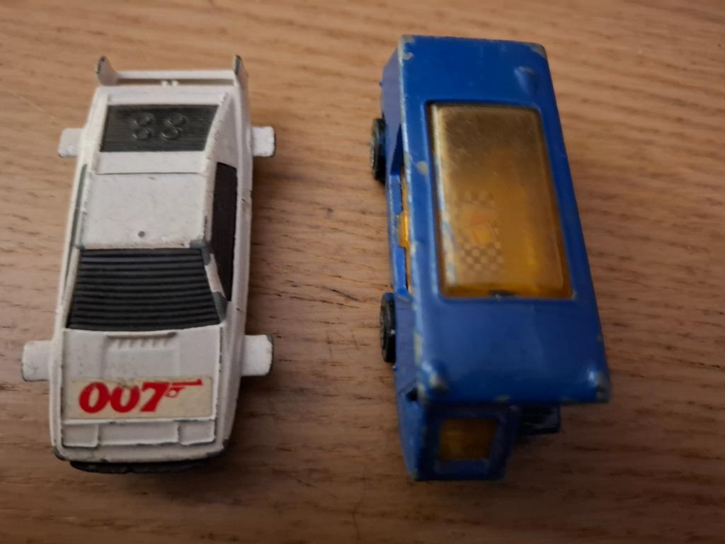 miniature CORGI Lotus Esprit 007 - Wigwam Van Camper, Hobby & Loisirs créatifs, Voitures miniatures | 1:43, Enlèvement ou Envoi