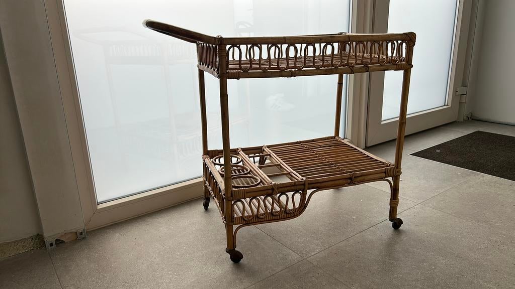 Meuble de bar vintage en rotin sur roulettes, Maison & Meubles, Tables | Dessertes, Enlèvement, Utilisé