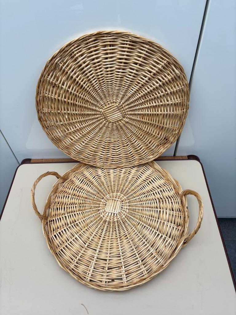 Ronde rieten broodmand, Ophalen, Mand, Rond, Zo goed als nieuw