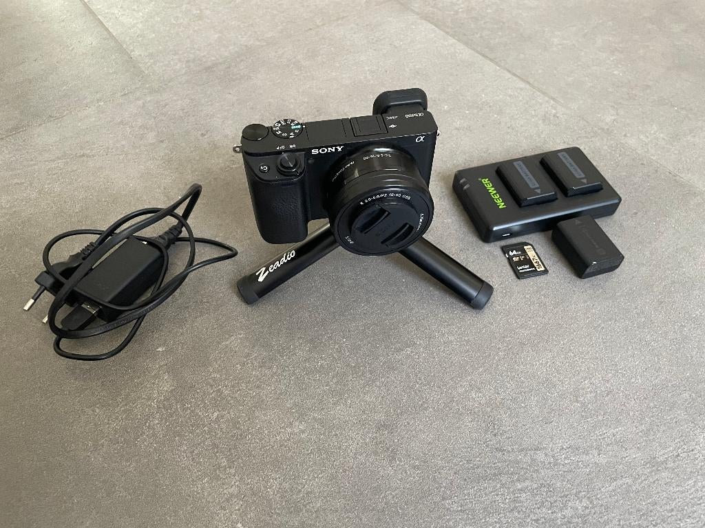 Sony A6400 + 16-50mm + 3 batterijen  4K  Perfecte staat, Ophalen, Gebruikt, Compact, Sony