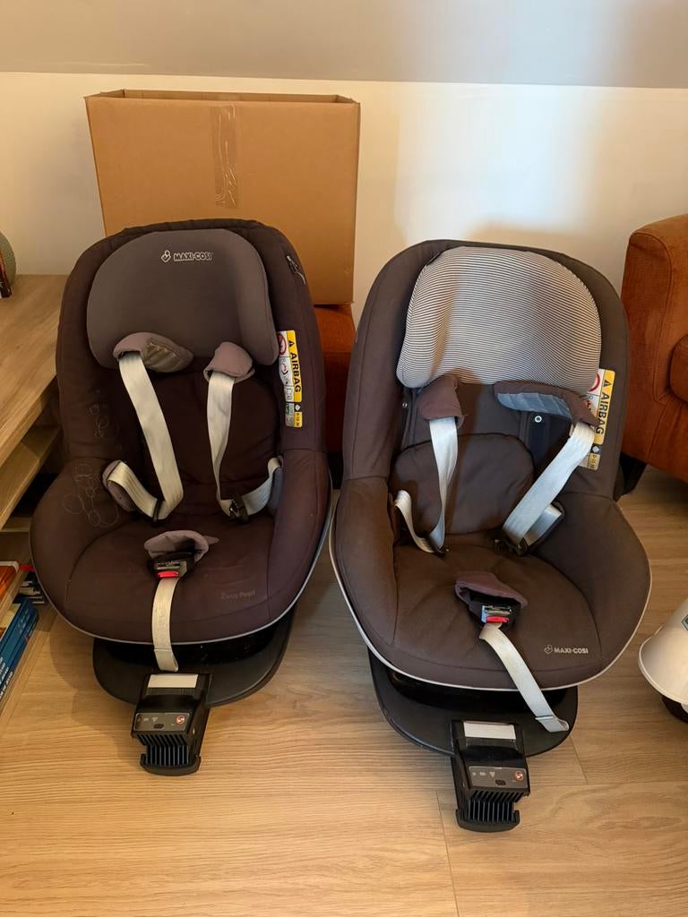 2 x Maxi Cosi 2 Way Pearl autostoel met basis, Kinderen en Baby's, Autostoeltjes, Ophalen, Gebruikt, Maxi-Cosi, Isofix