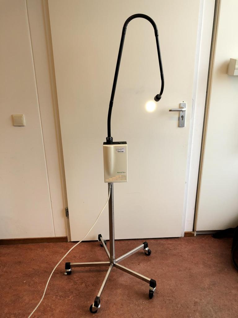 Medische onderzoekslamp Welch Allyn, Diversen, Braces