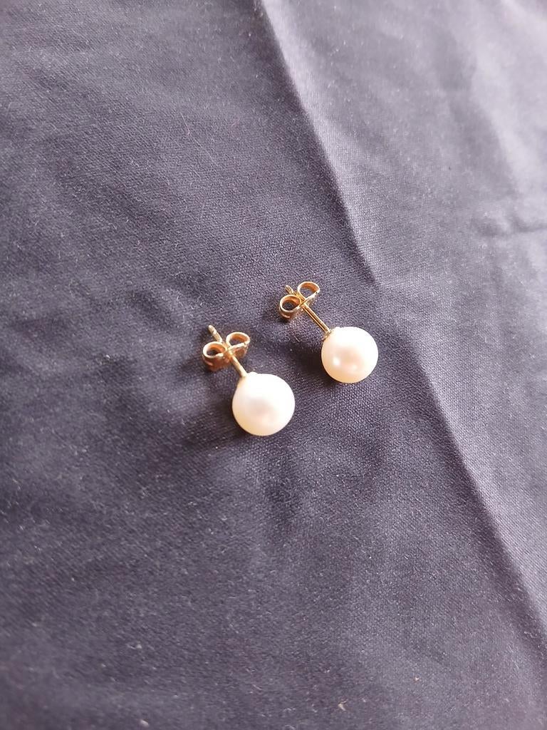 Parel oorbellen 18 karaat goud, Handtassen en Accessoires, Oorbellen, Ophalen, Goud, Goud