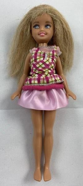 Barbie Mattel Camping Family Set Kelly Shelly Pop P6712, Verzamelen, Verzenden, Zo goed als nieuw, Fashion Doll