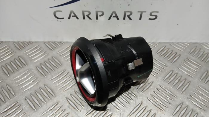 Luchtrooster Dashboard van een Mercedes A-Klasse, Auto-onderdelen, Dashboard en Schakelaars, Mercedes-Benz, Gebruikt, 3 maanden garantie