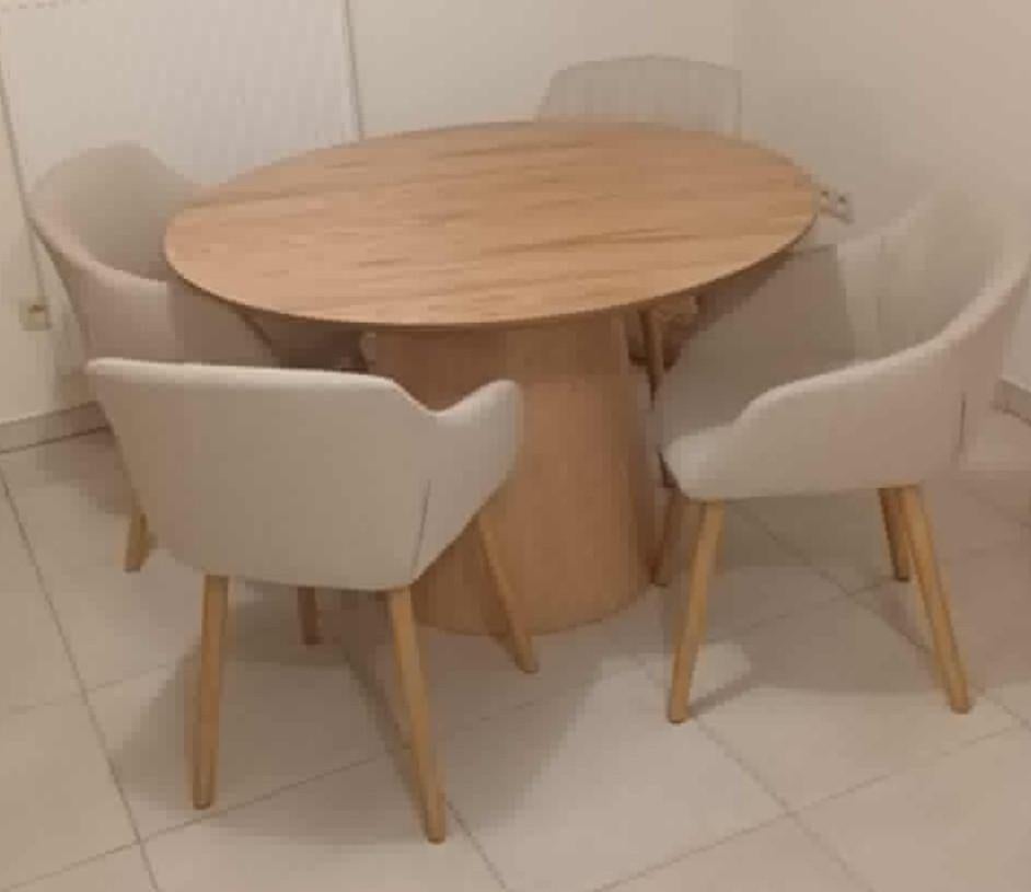 Salle à manger complète, Enlèvement