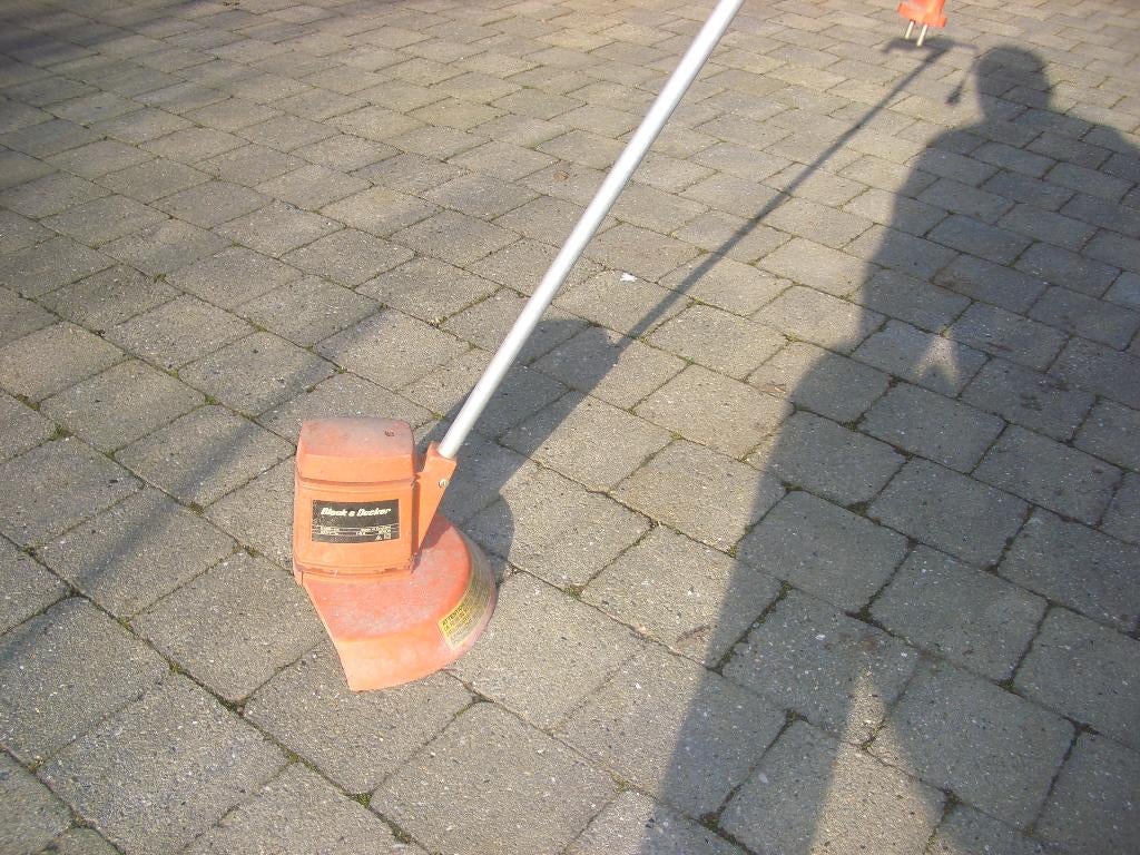 coupe-bordures Black  & Decker (électrique), Électrique, Black & Decker, Enlèvement, Utilisé