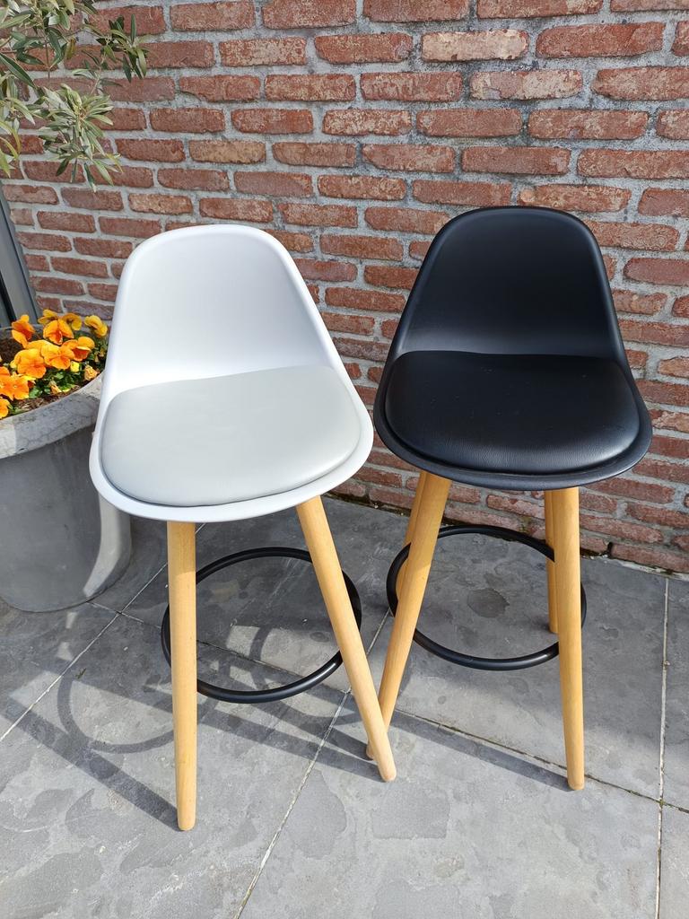 Lot de 2 tabourets de bar, 2 tabourets, Enlèvement, Comme neuf, Bois