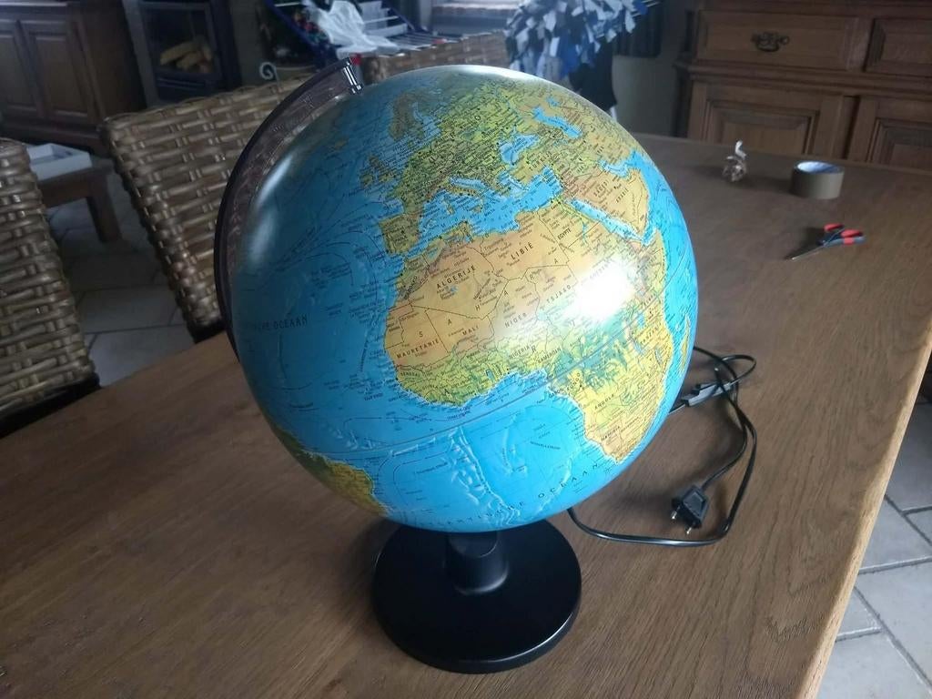 Wereldbol met licht, Huis en Inrichting, Ophalen