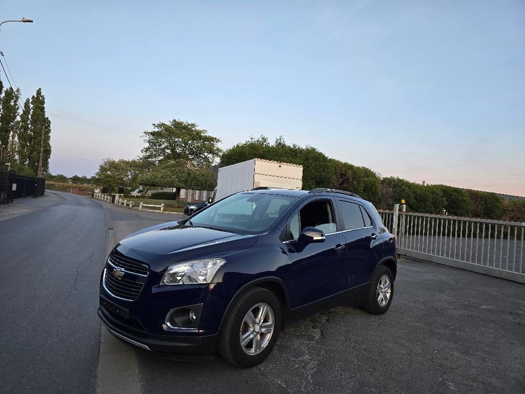 Chevrolet Trax 1.4i - 70 000 km - 10/2013 - 1ste eigenaar, Auto's, Chevrolet, 139 g/km, Zwart, Blauw, Leder en Stof