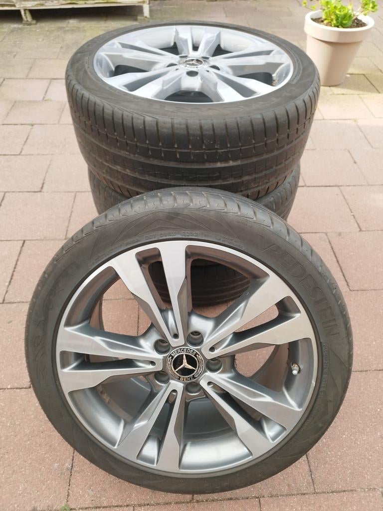 Jantes Mercedes W205 d'origine avec pneus d'été 245/40/ZR18, 245 mm, Véhicule de tourisme, Pneus été, 18 pouces