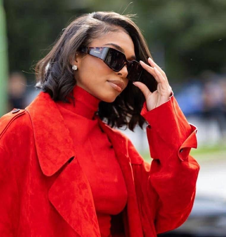 Jolies lunettes de soleil cool signées Salvatore Ferragamo., Enlèvement ou Envoi, Neuf, Lunettes de soleil