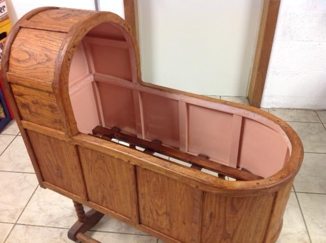Antiek kinderwieg ( jaren 1800), Kinderen en Baby's, Babywiegjes en Ledikanten, Ophalen, Gebruikt, Wieg