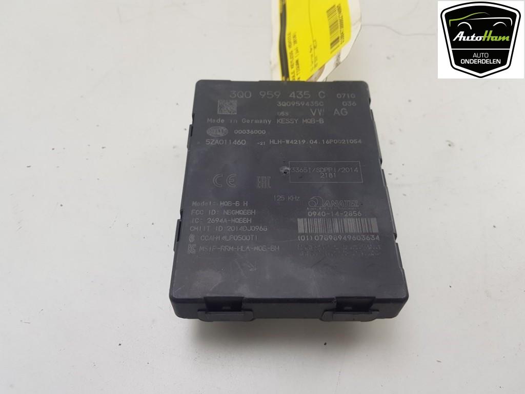 DIVERS Volkswagen Tiguan (AD1) (|3Q0959435C|3Q0959435E|), Autos : Pièces & Accessoires, Utilisé, Volkswagen