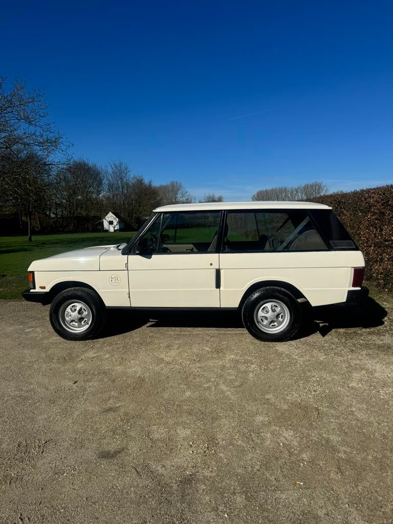 Range Rover 3-Deurs 2.5 Turbo Diesel (Oldtimer 1990), Autos, Oldtimers & Ancêtres, Achat, Land Rover, Boîte manuelle, Radio