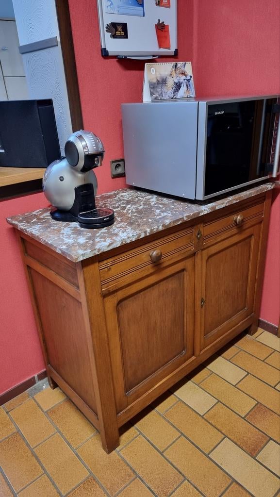 Armoire basse en chêne avec plateau en marbre., Maison & Meubles, Enlèvement