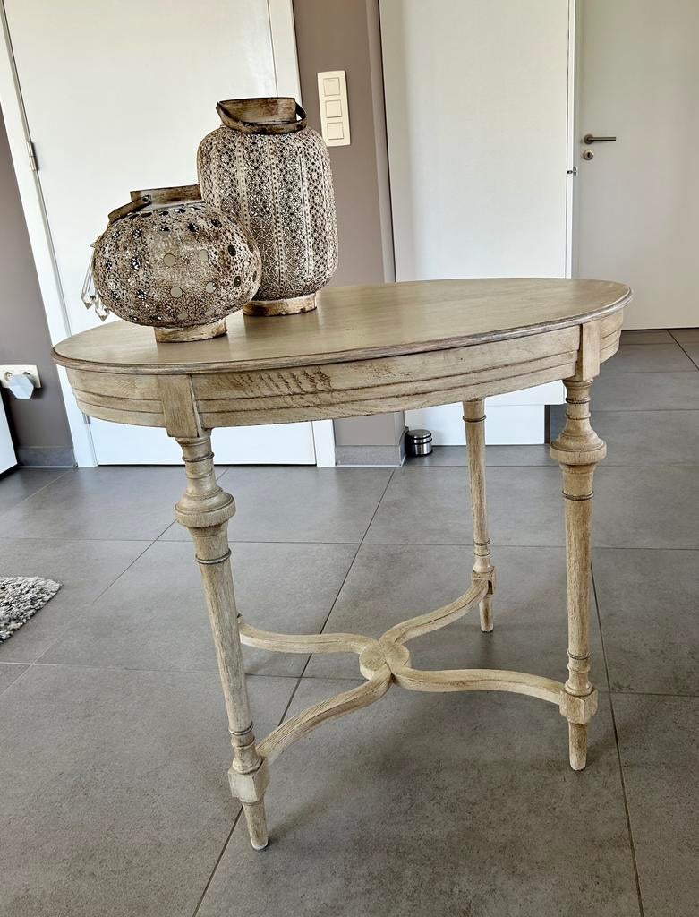 Charmante bijzet tafel!, Ophalen, Zo goed als nieuw