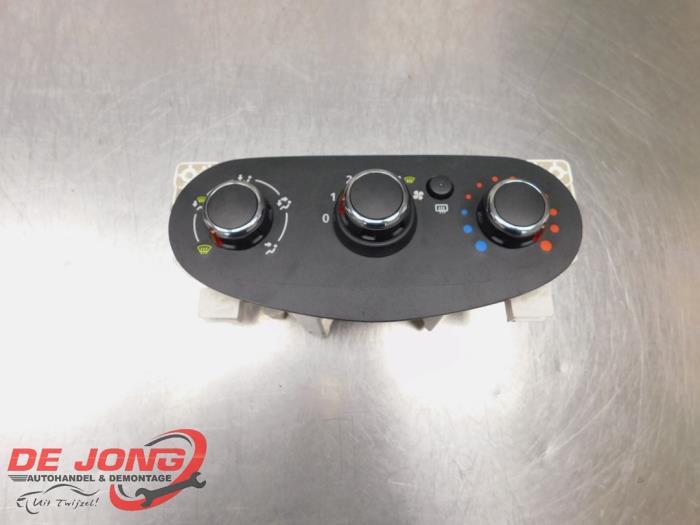 Kachel Bedieningspaneel van een Dacia Sandero, Dacia, Gebruikt, -, -