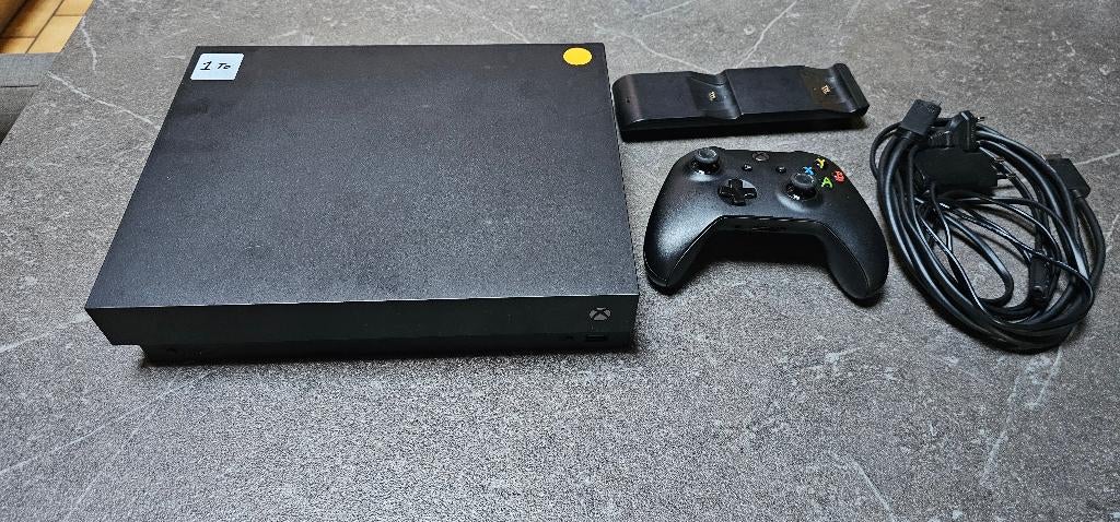 Xbox One X 1TB zwart, Ophalen of Verzenden, Gebruikt, Xbox One